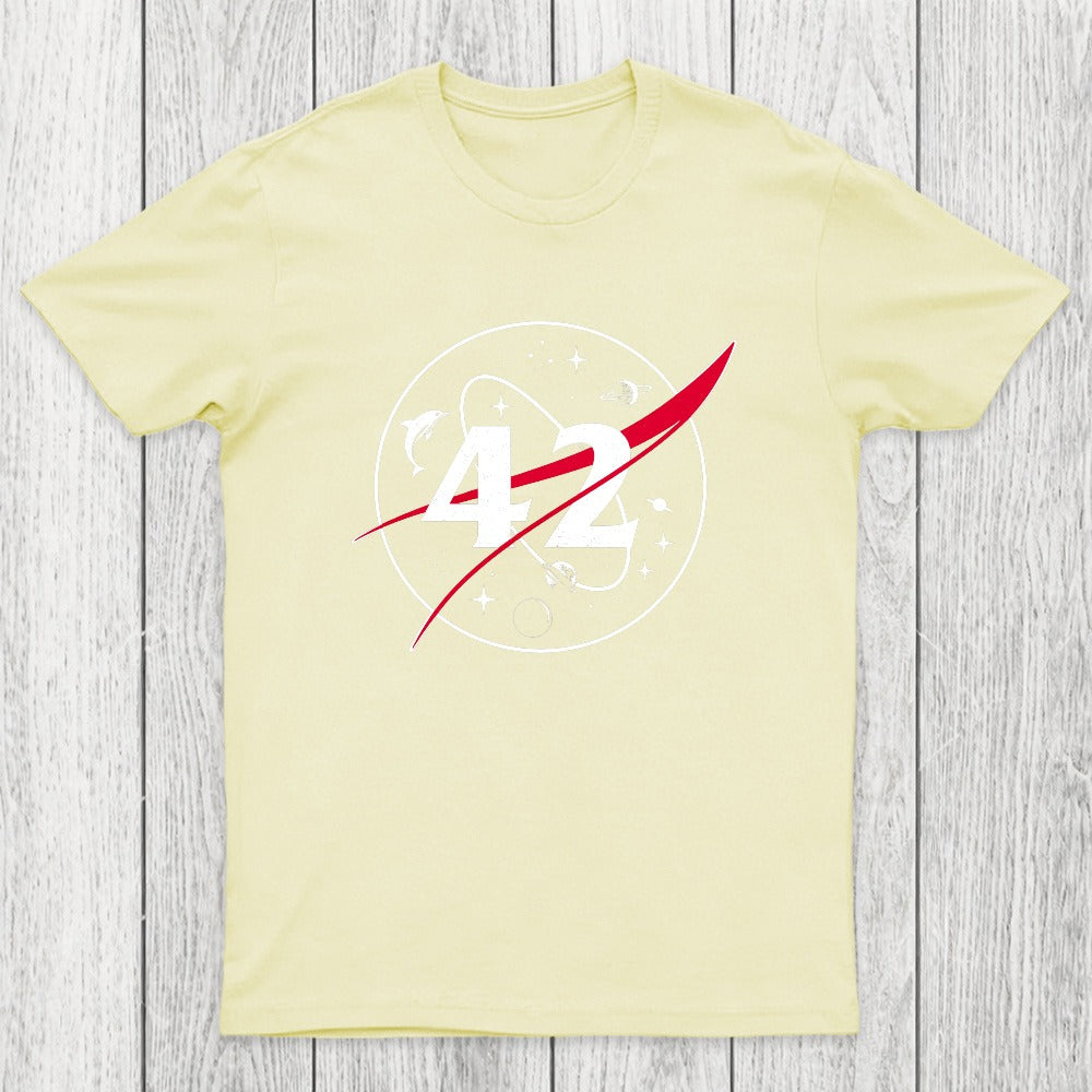42 Life Universe Everything Chicluma T-Shirt