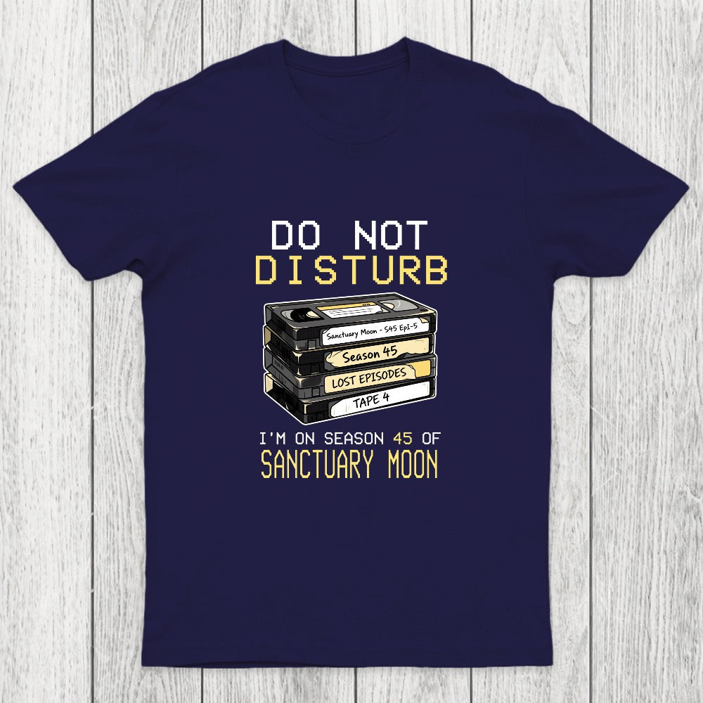 DO NOT DISTURB Chicluma T-Shirt