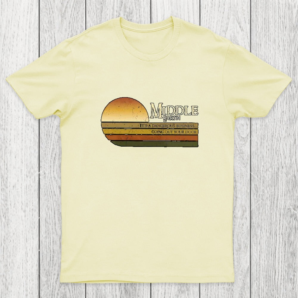 Retro Middle Earth Chicluma T-Shirt