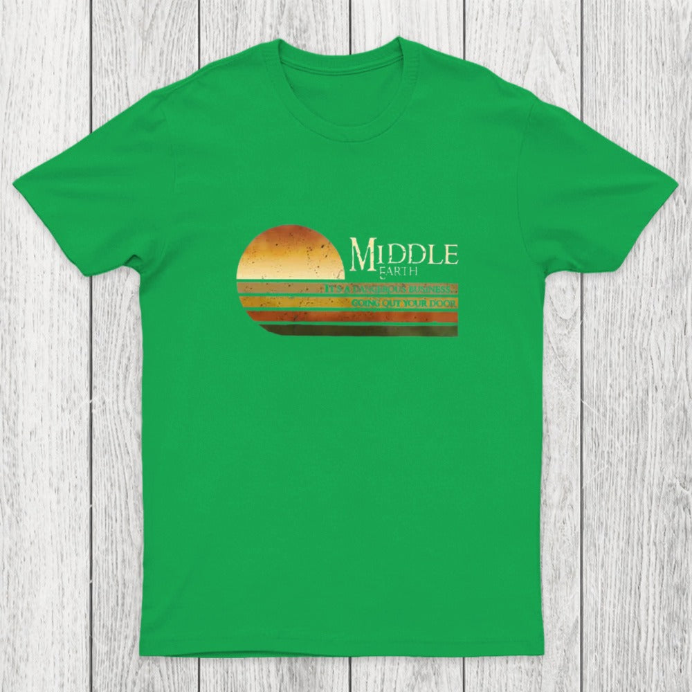 Retro Middle Earth Chicluma T-Shirt