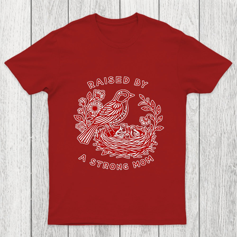 Mother Bird Guarding Her Nestlings Chicluma T-Shirt