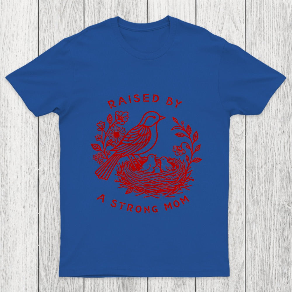 Mother Bird Guarding Her Nestlings Chicluma T-Shirt