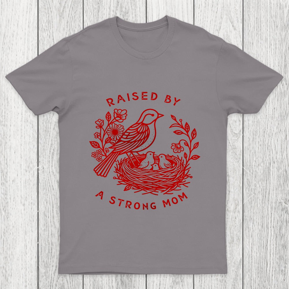 Mother Bird Guarding Her Nestlings Chicluma T-Shirt